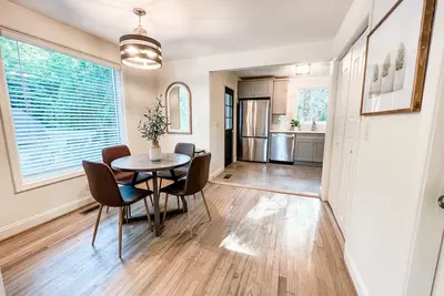Charming 2 Br Townhome in the Heart of Homewood