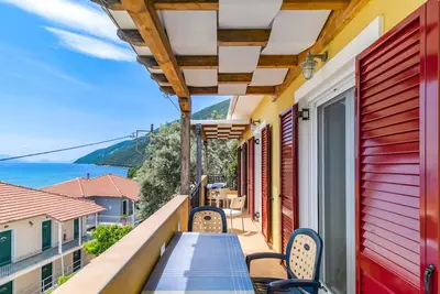 Image de Pet-Friendly Appartement Villa Captain Fotis 4 avec vue sur la mer et balcon