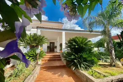 Image de Villa \"The Rosa's Luxury House\" avec jardin et Wi-Fi