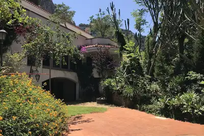 Image de Villa \"Park House\" avec sauna privé, terrasse couverte, jardin et Wi-Fi.