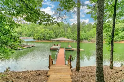 Image de Huge Lakefront, Pvt Dock, King bed, Pets Ok