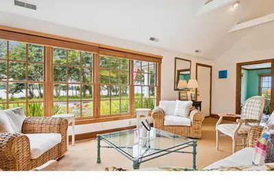 Image de Minutes from Downtown Easton and St. Michaels | Charming | 4000 ft of Shoreline