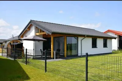 Image de Maison de vacances Butjadingen pour 1 - 5 personnes avec 3 chambres à coucher - Maison de vacances