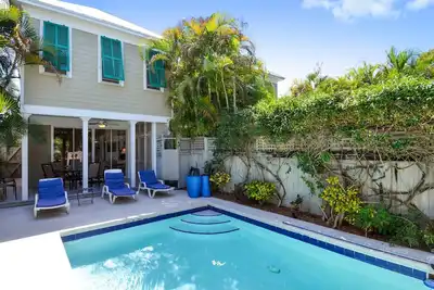 Image de Tropical Dreaming by AvantStay | 4 Blks to Beach! Private Pool!