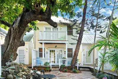 Image de Tranquility by AvantStay | Close to Duval St w/ Bbq & Shared Pool
