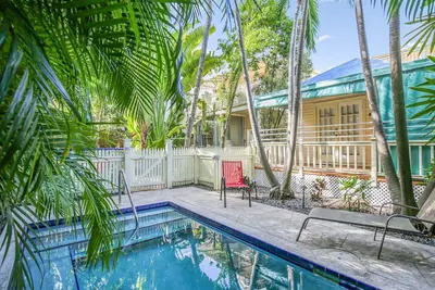Image de Paradise Place by AvantStay | Key West Old Town Condo w/ Shared Pool