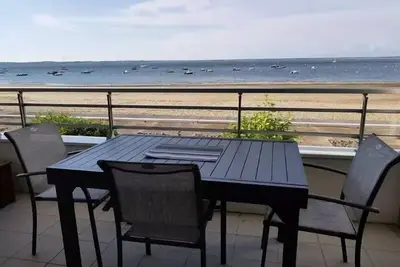 Image de Arcachon Studiokabinen Füße im Wasser