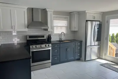 Image de Newport/Middletown Renovated 4br 3ba Home