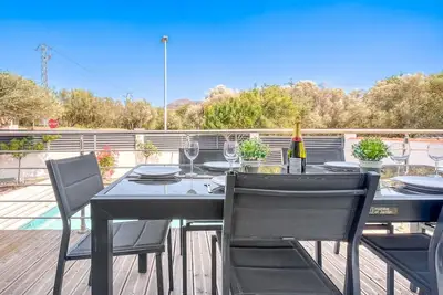 Image de Magnifique maison de vacances privée avec Wifi, climatisation, piscine privée, Tv, patio, parking