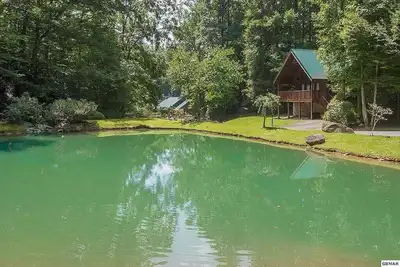 Image de Perfect 2bd Cabin by Pond! Hot Tub + Near Town