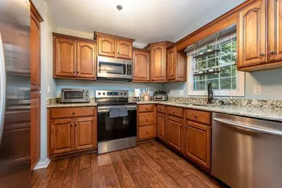 Image de Private Escape Full Kitchen, King Bed, Queen Bed, Laundry, Close to Nashville