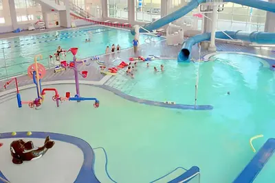 Image de Free Pool and Gym Fits 6 by Ymca - Side