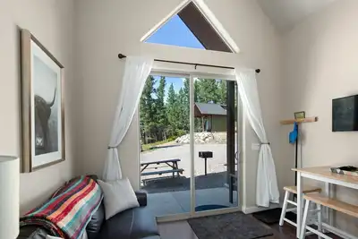 Image de Kintla at 406 Glacier Cabins