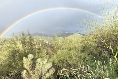 Image de \"House of light\" 360' views saguaro forests, canyons, mesas & mountains