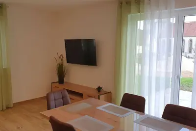 Image de Vacation apartments with terrace directly on the Hesselberg