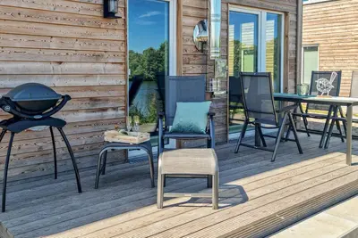 Superbe maison à Tossens avec vue lac