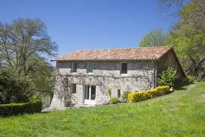 Image de Maison ardéchoise de charme - au calme, piscine et vue