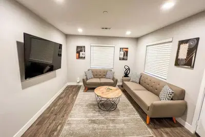 Image de Clean and Cozy. 2 bed/ 1 bath for up to 4 guests.