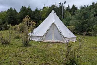 Image de Giant Bell Tent on Working Ranch