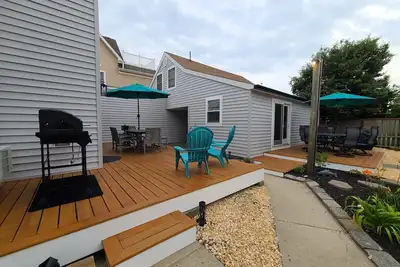 Image de Cozy Home Just Steps to the Beach!