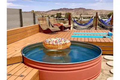 Image de Sunburst House : Desert Chic Retreat