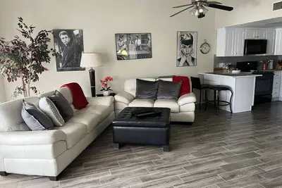 Image de Cozy Condo