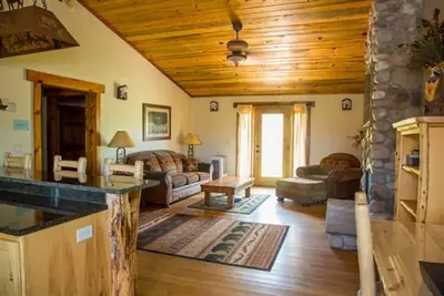 Image de 10) 1 Bedroom Condo - King - The Mountain Inn