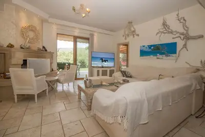 Image de Family Getaway in Marathon by Ghh