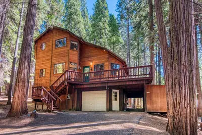 Image de Private Hot Tub + Walk To Snowshoe Lake W\/Free Access