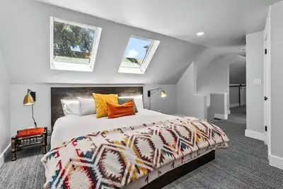 Image de Spacious Home in Kc's Core 46