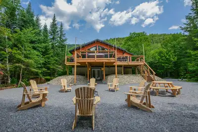 Image de Winter Escape 7 minutes away from Tremblant North side ski slopes / chairlifts