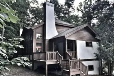 Image de Boyne Mountain condo - Sleeps 18, 2 Kitchens-2 miles to The Monument Golf Course