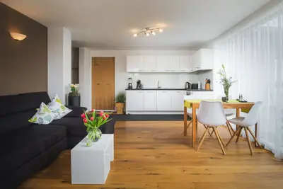 Image de Exclusive 2-room apartment with balcony and lake view, 55m², near the lake