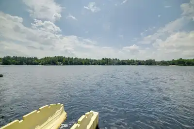 Image de 5 Mi to Fox State Forest: Lakefront Home w/ Dock
