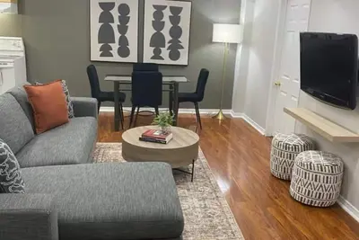 Image de Heartland Mississauga - 2 Bedroom basement Apartment