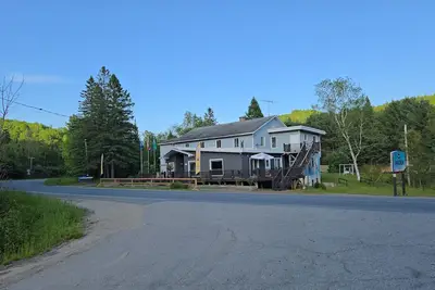 Image de Chalet de campagne pour grand groupe et famille | Formule tout inclus disponible