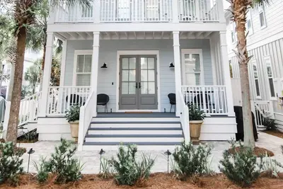 Image de Heavenly Sunshine Is Gorgeous! Close to Resort Pool and Rosemary! Sleeps 12!