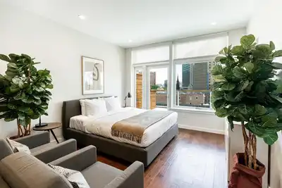 Image de Kislak 604 1br Penthouse with Stunning Rooftop Terrace