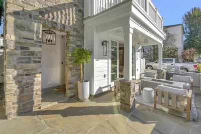 Image de Luxury Newport Beach House Weekly Cleaning Included
