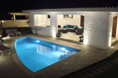 Image de Villa with private pool 500m from the sea