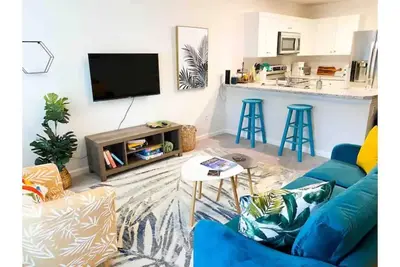Image de Palm Paradise 3 Bdrm home w/ patio 10 min to Beach