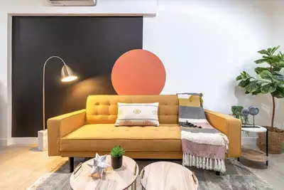 Image de 211 Broadway · Cozy & ChicꕥKing SuiteꕥNear DisneyꕥFree Parking