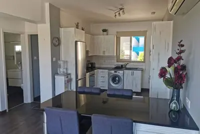 Image de Sea view apartment just a minute walk from amazing Mediterranean beaches