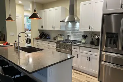 Image de Coastal Farmhouse-located in \"The Best Coastal Small Town in America\" -Usa Today