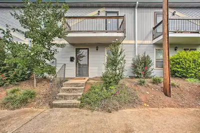 Image de Pet-Friendly Gem: 6 Mi to Downtown Greenville