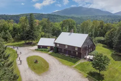 Image de Mtn Views: Colonial Home on Kingdom Trails!