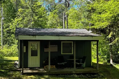 Image de Rustic cabin near recreational, Atv and fishermans dream.