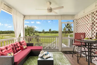 Image de Coral Breeze by AvantStay | Close to Beach w/ Balcony & Shared Pool!