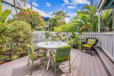 Image de Key West Charming by AvantStay | CommunalPool | GatedCommunity | Week Long Stays