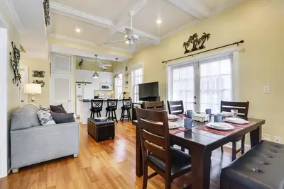 Image de Lazy Gecko by AvantStay | Walk to Duval St in Key West! | Month Long Stays Only